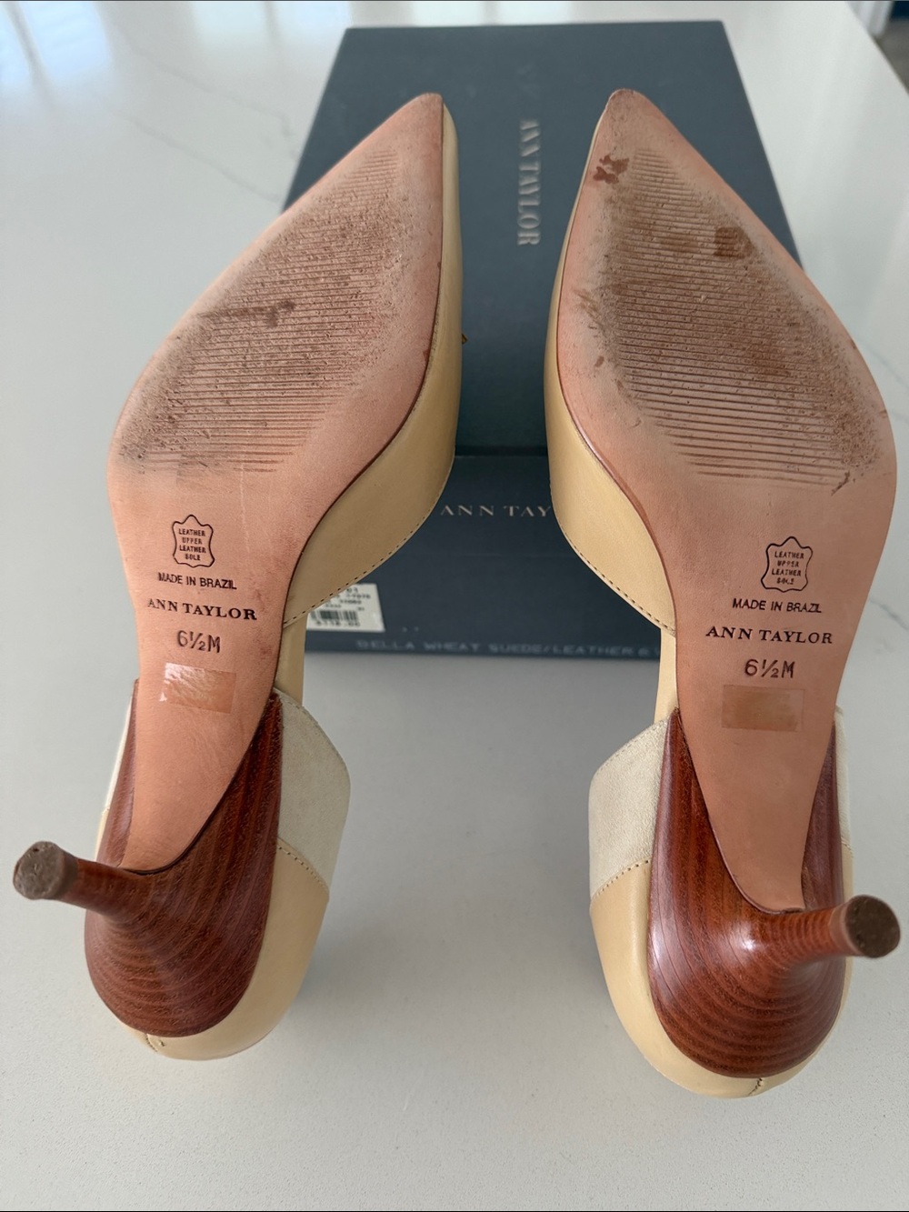 Ann Taylor Bella Wheat Suede/Leather Pointed-Toe, Kitten Heels in Size 6 1/2 M - Picture 7 of 10